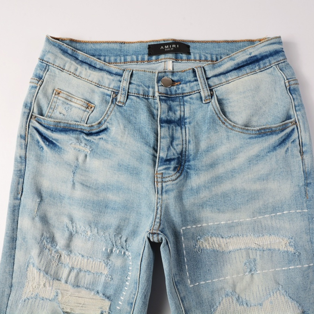 Amr M.A Bar Blue Jeans