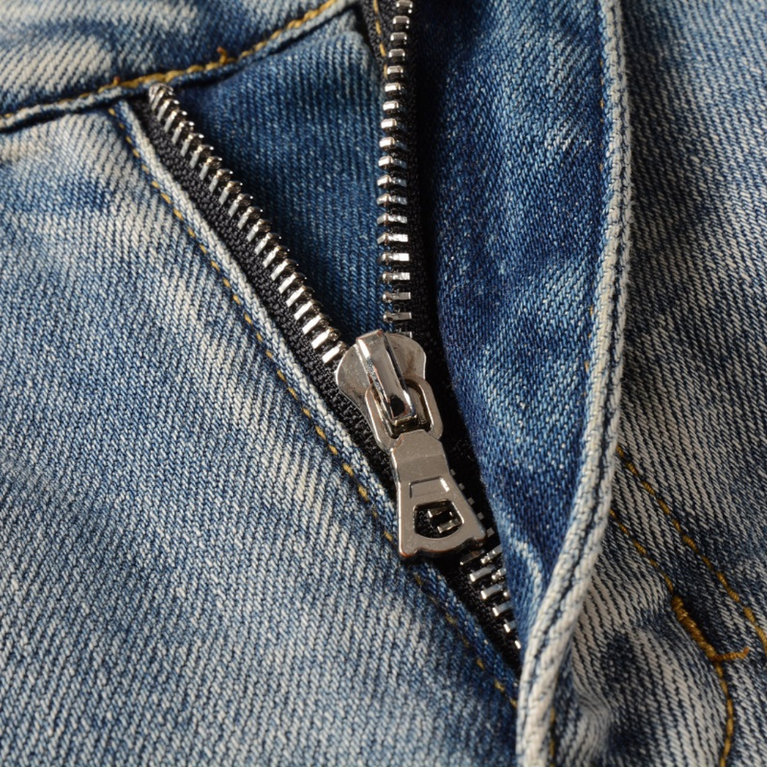 Amr Patch Distressed Jeans